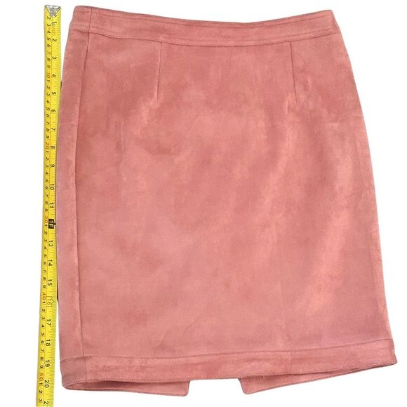 LF SEEK The Label Pink Faux Suede Wrap Skirt, NWT, Size Medium - Picture 5 of 8